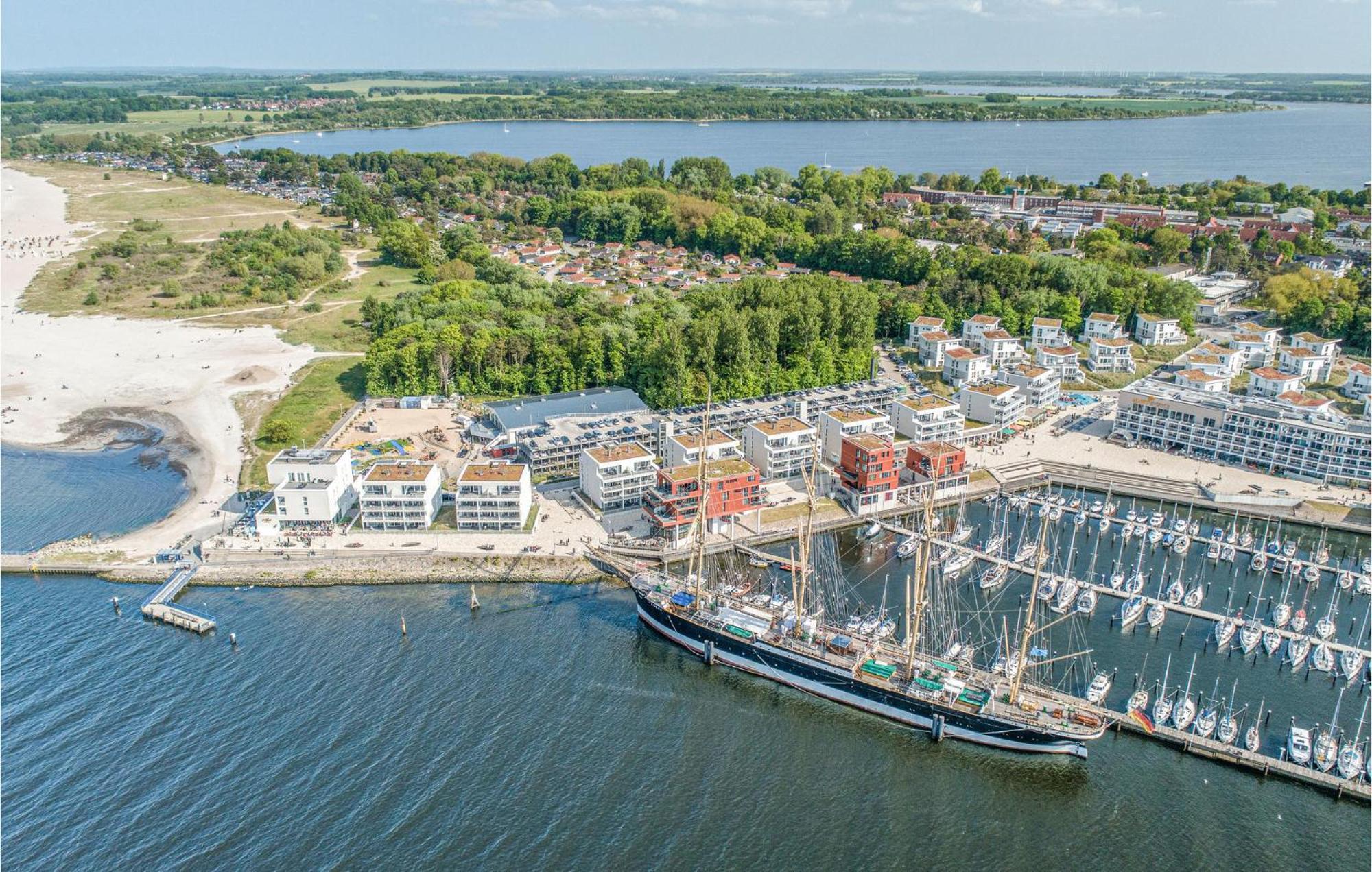 1 Bedroom Cozy Apartment In Luebeck Travemuende エクステリア 写真